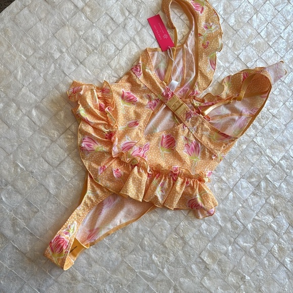 NWT Floral Ruffle One-Piece bodysuit Teddy sz S pastel yellow polka dot pink - Picture 5 of 8